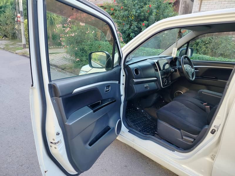 Mazda Azwagon 2012 13