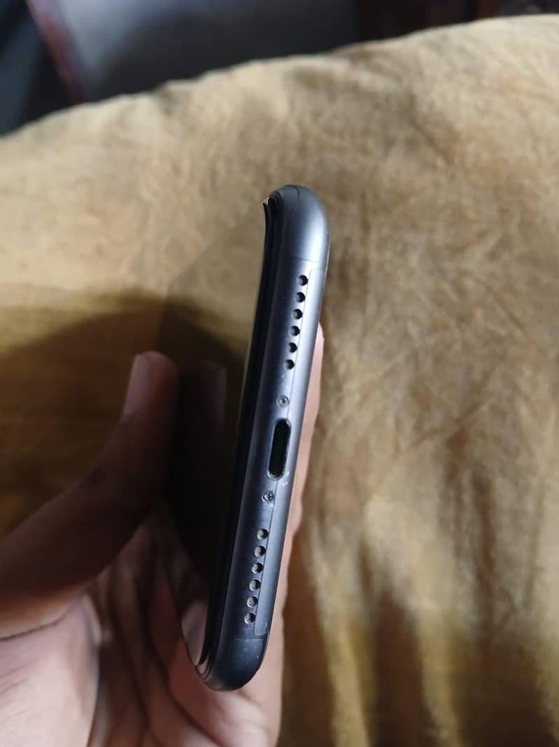 Apple iPhone 11 2