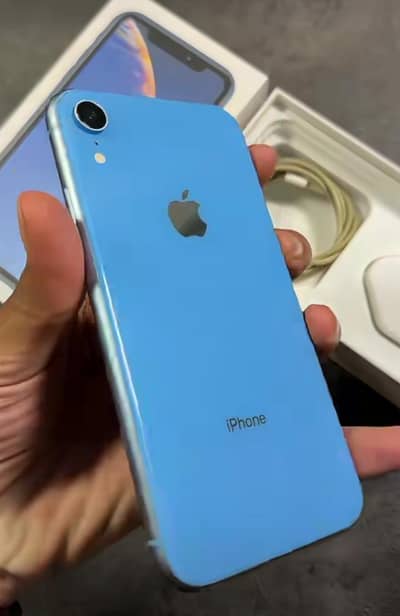 iPhone XR 128 GB PTA proof
