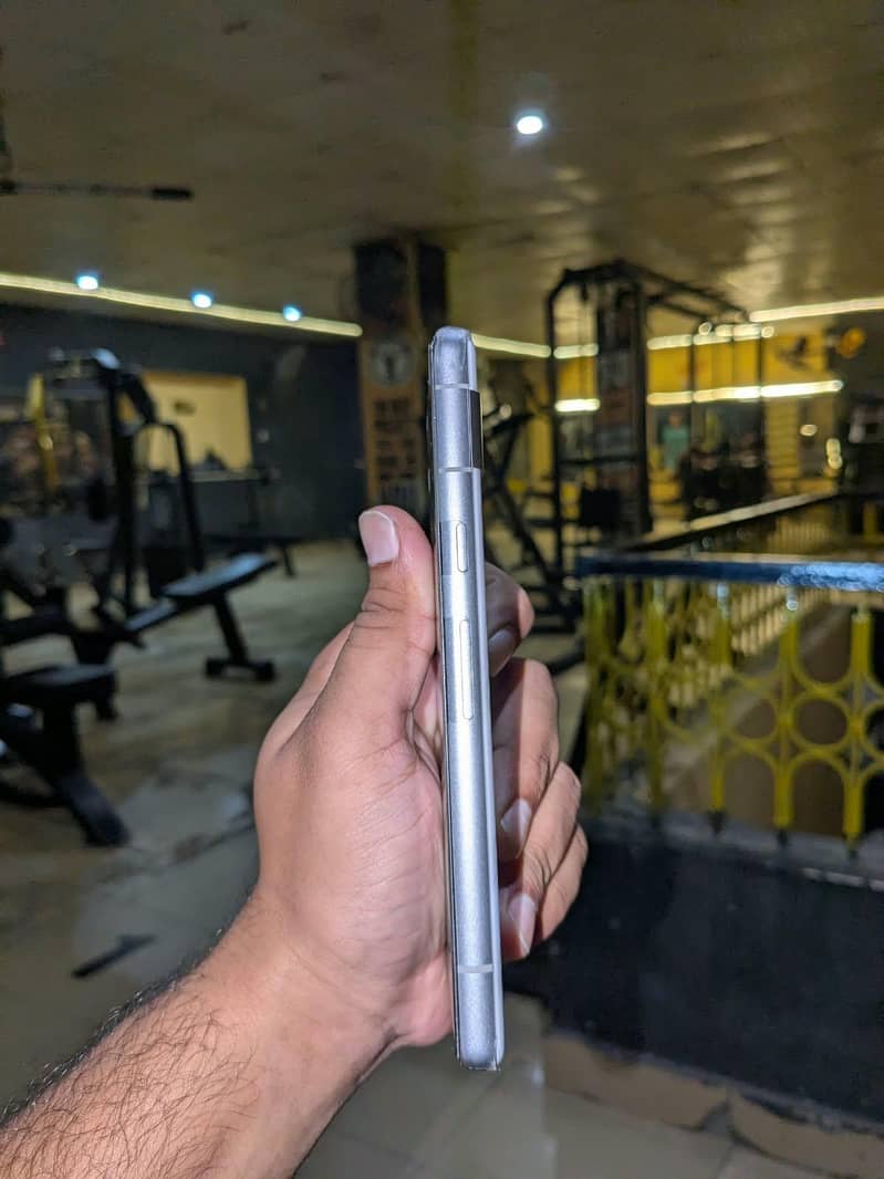 Google Pixel 7a 1
