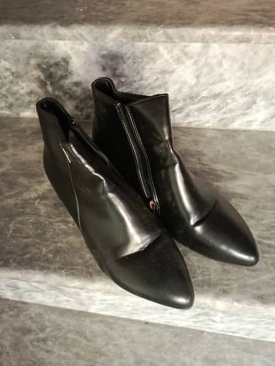 Ankle boots