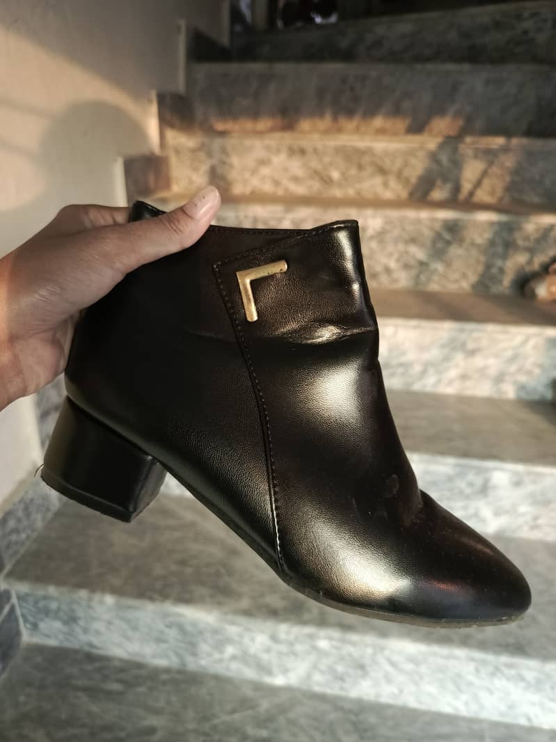 Ankle boots 3