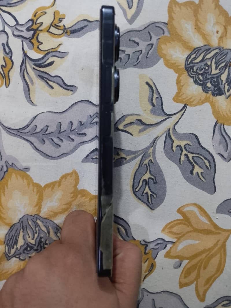 Xiaomi Redmi Note 13 Pro 3