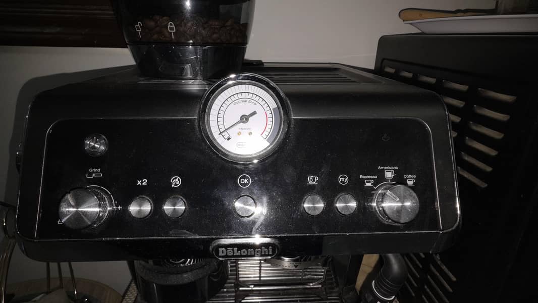 Coffee Machine Delongi 2