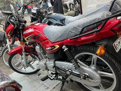 Suzuki 110cc Red