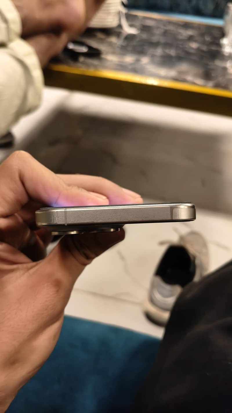 Apple iPhone 15 Pro Max 3
