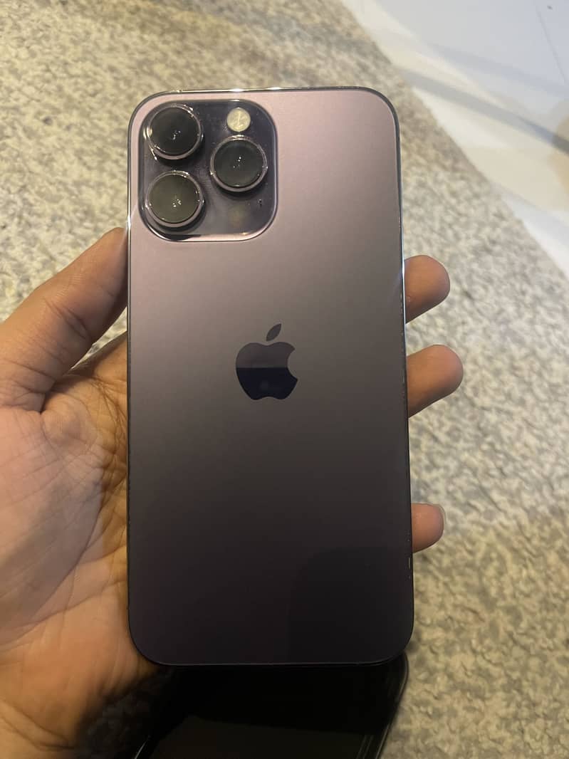 Apple iPhone 14 Pro Max 0