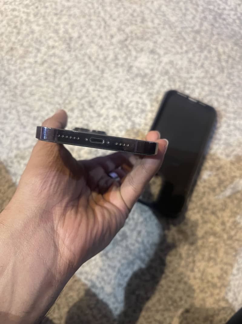 Apple iPhone 14 Pro Max 3