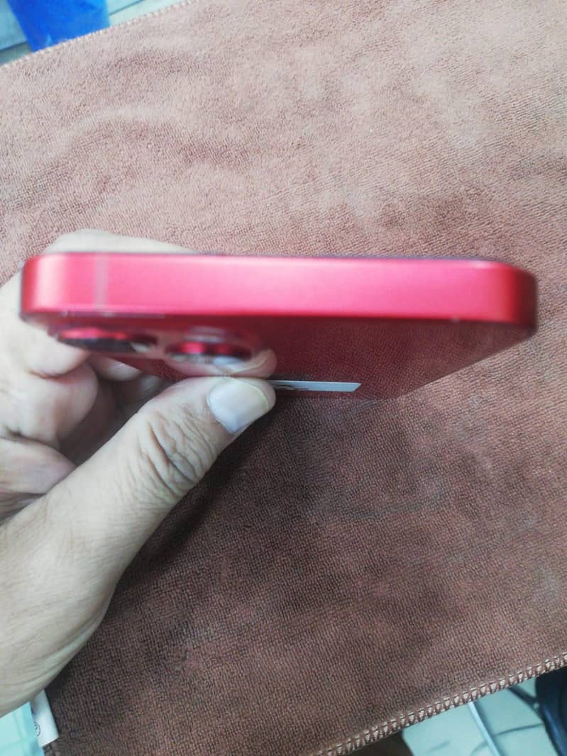 Apple iPhone 13 1