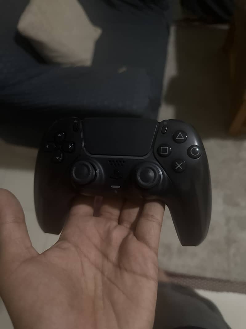 Ps 5 with 2 controller 2