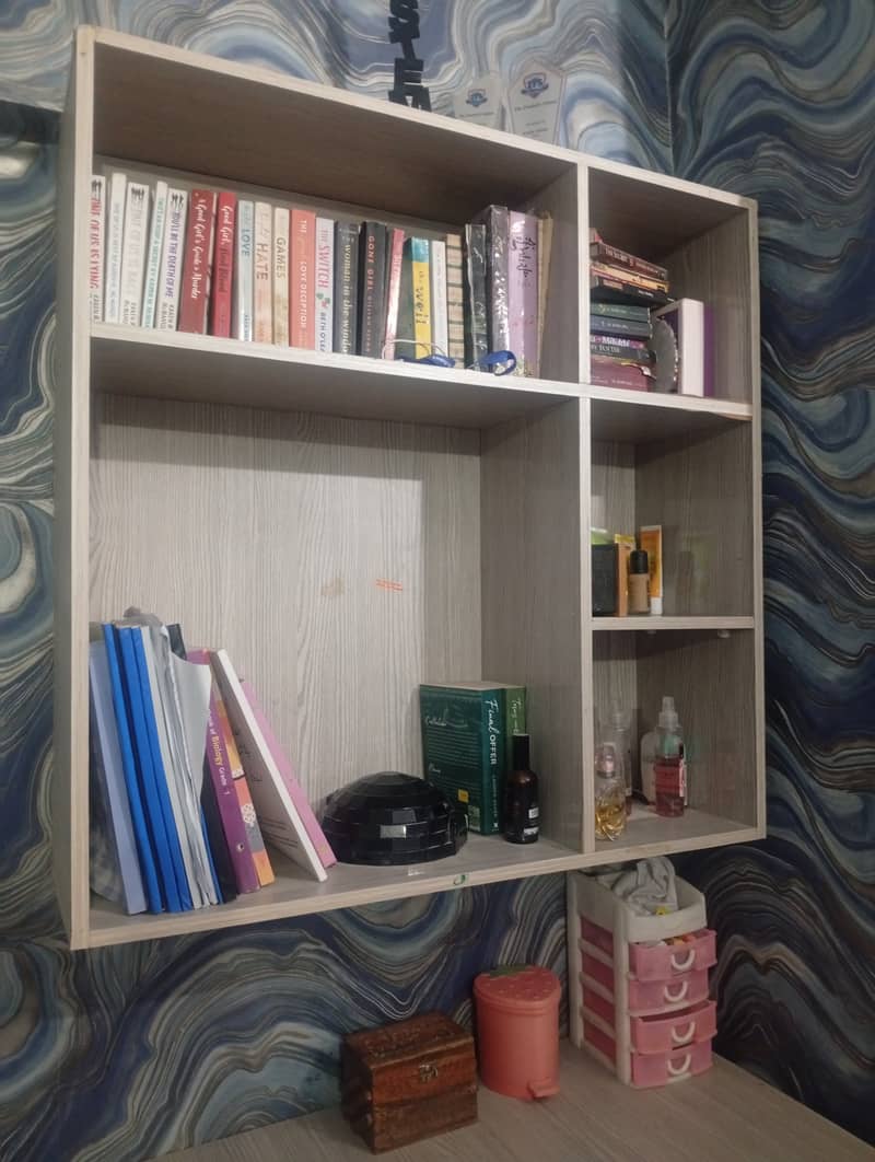 Book shelves, writing tables, and chairs - Bookcases & Shelves - 1120910869