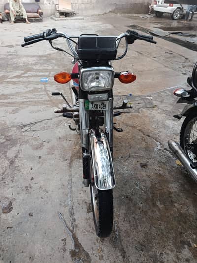 Honda 125 motorcycle For sale 2011 model