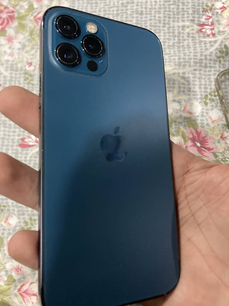 Apple iPhone 12 Pro 3