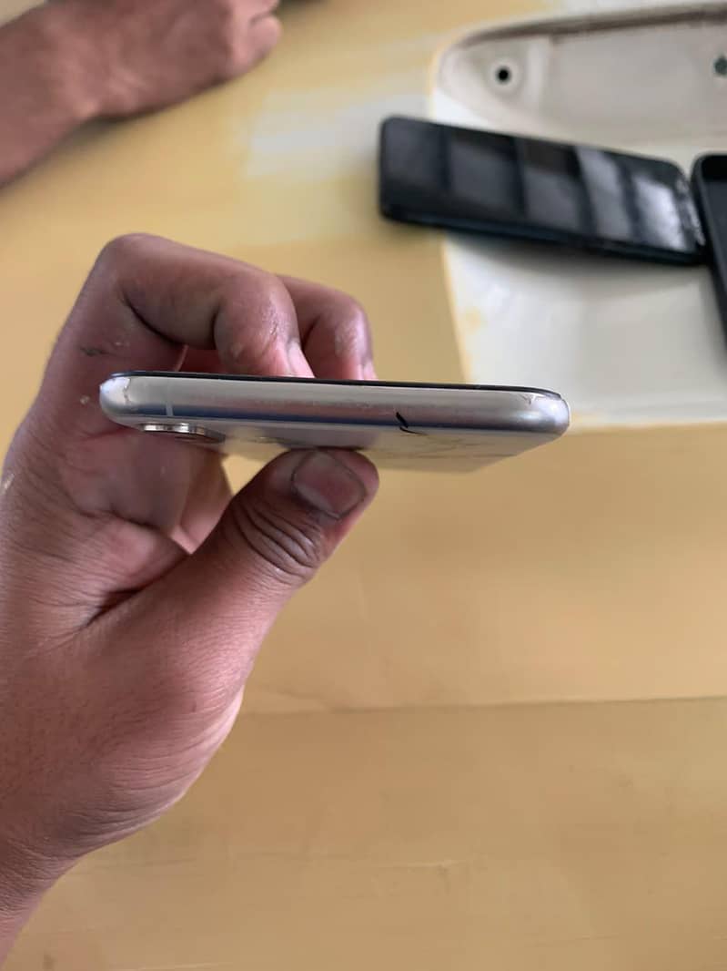 Apple iPhone XS Max 1