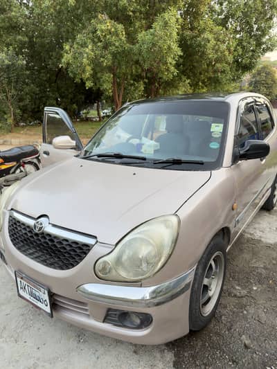 Toyota Duet 2002