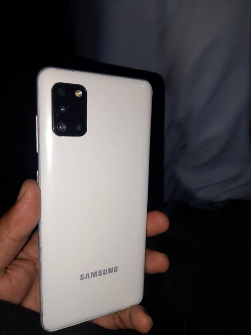 Samsung Mobile A31 0