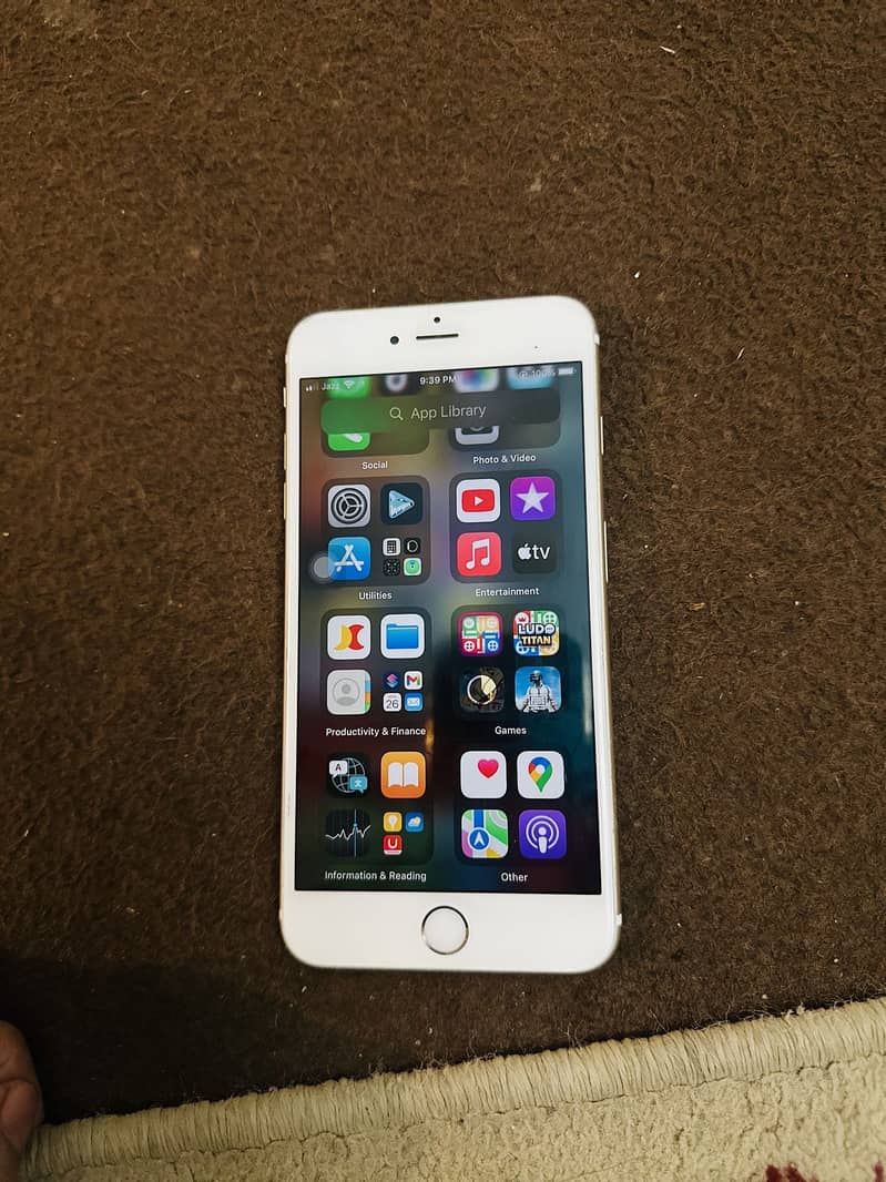 Apple iPhone 6S Plus 0