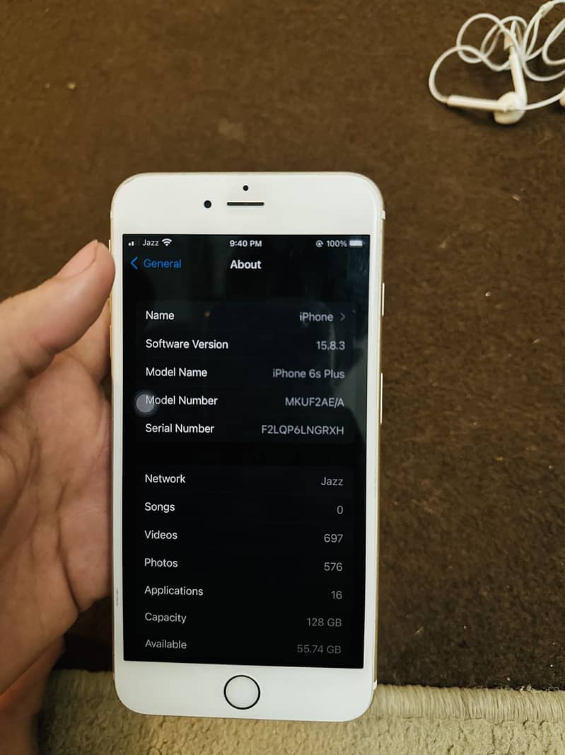 Apple iPhone 6S Plus 2