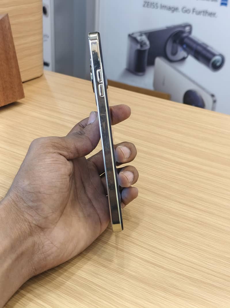 G'Five Note 25 2