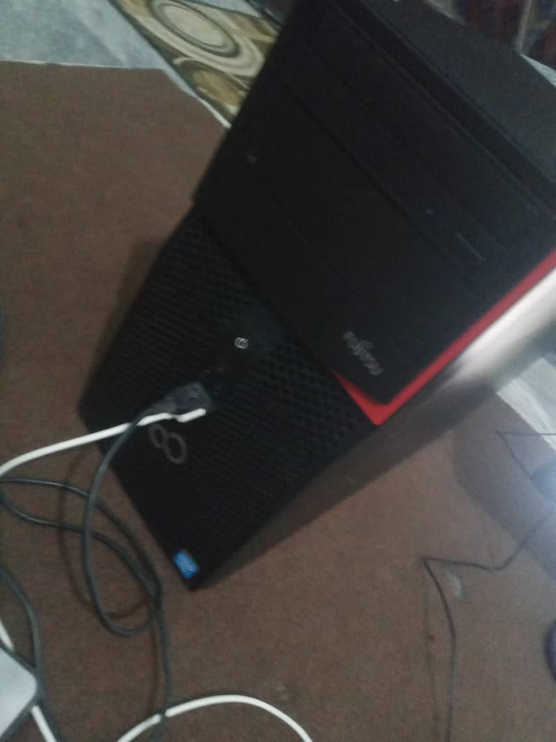 FUJITSU PC TOWER 0