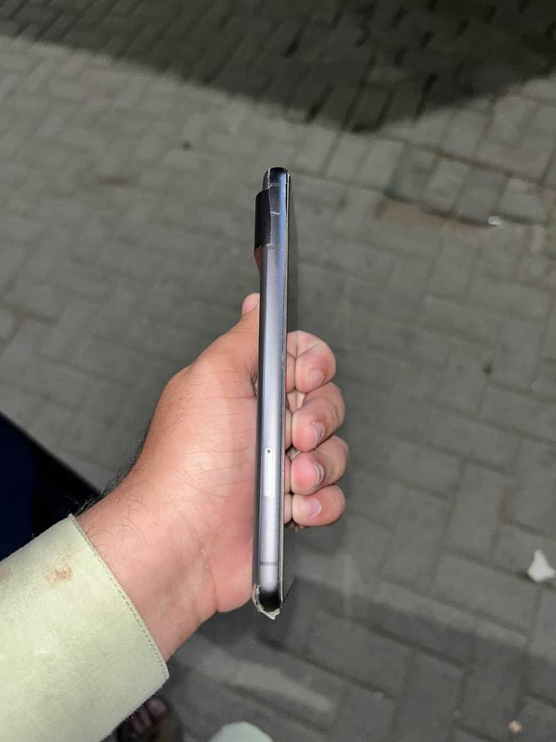 Google Pixel 8 6