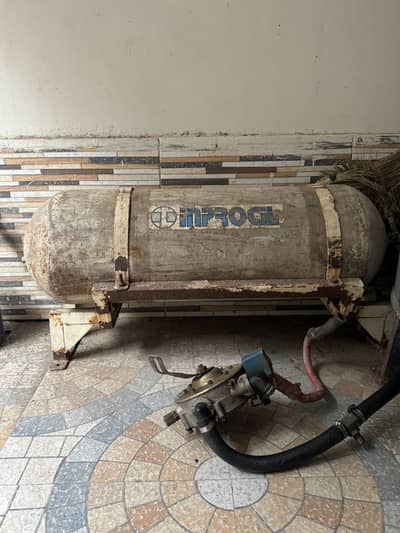 CNG/LPG kit cyclender Stand with pipes 03024454162 for sale