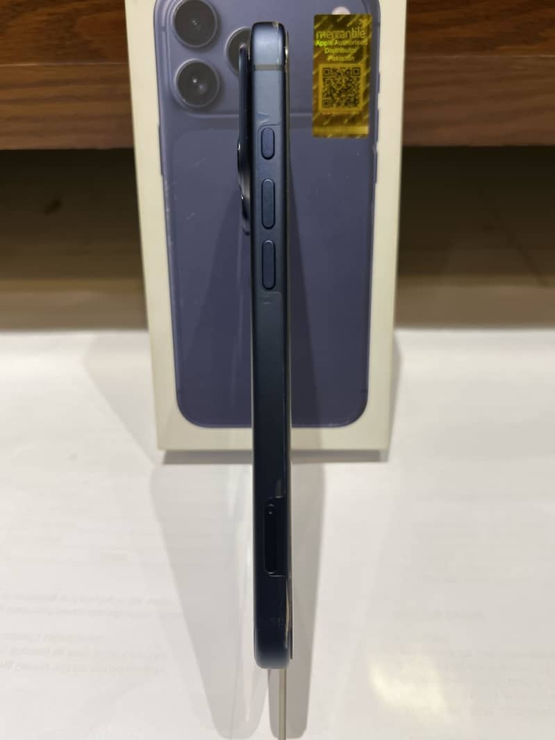 Apple iPhone 17 Pro Max 3