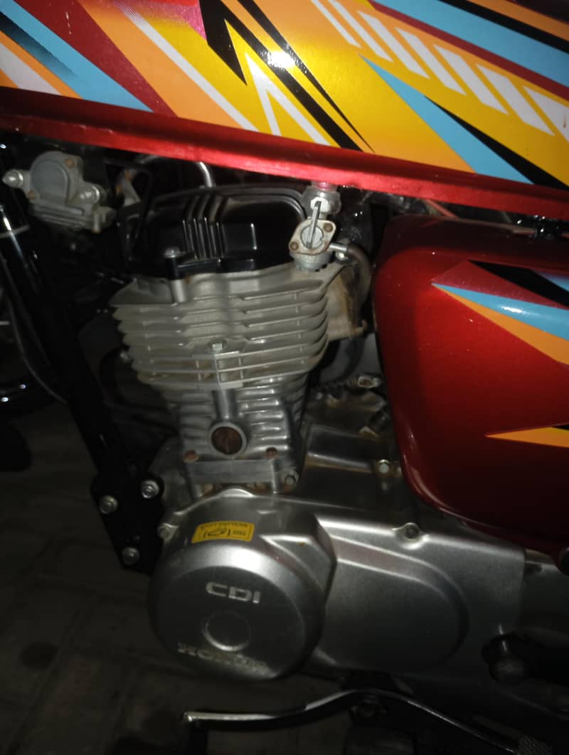 Honda 125 Karachi Red Colour condition 10/10 - Standard Bikes - 1120911235