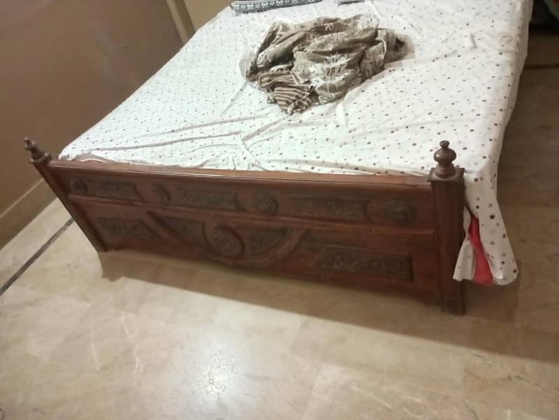 wooden bed 1