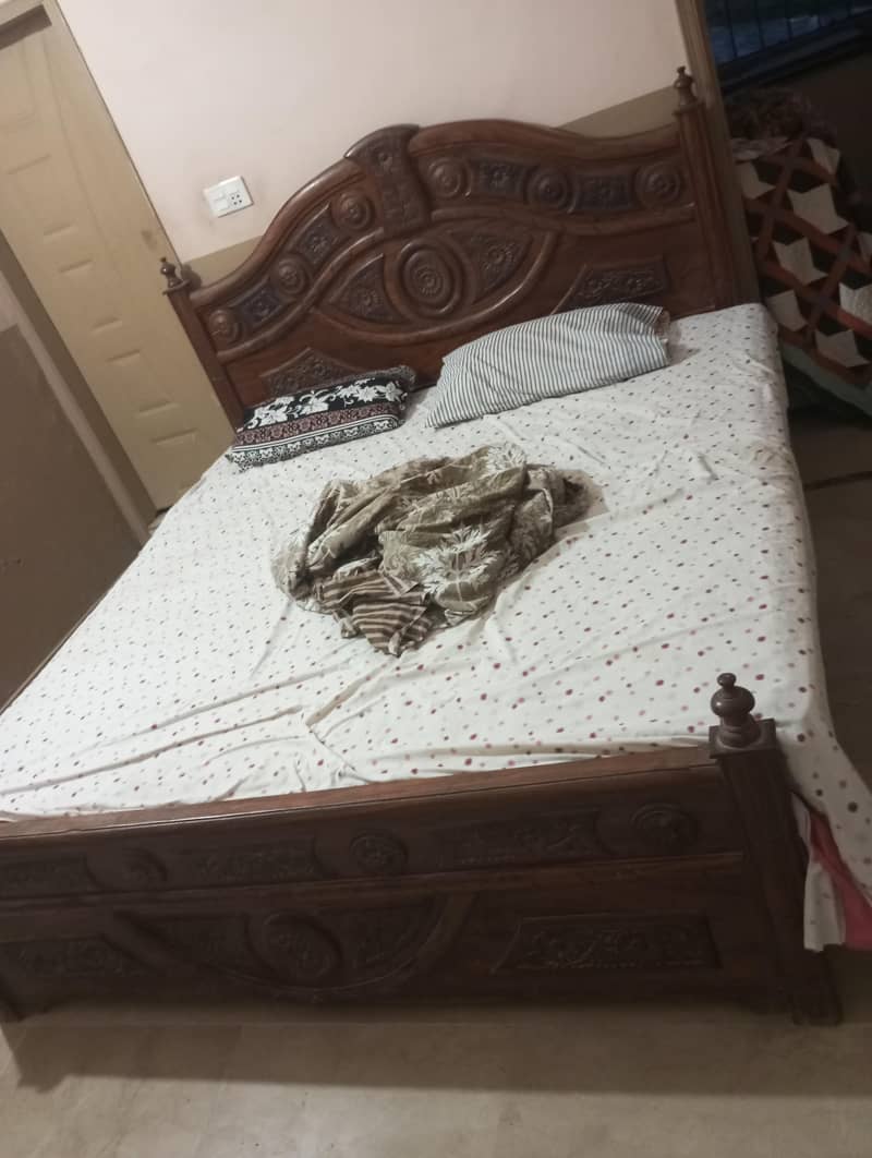 wooden bed 3