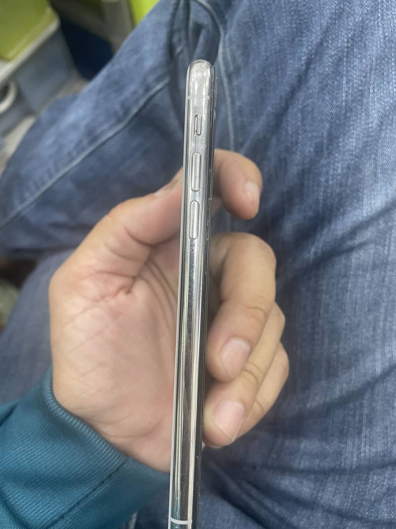 Apple iPhone X 1