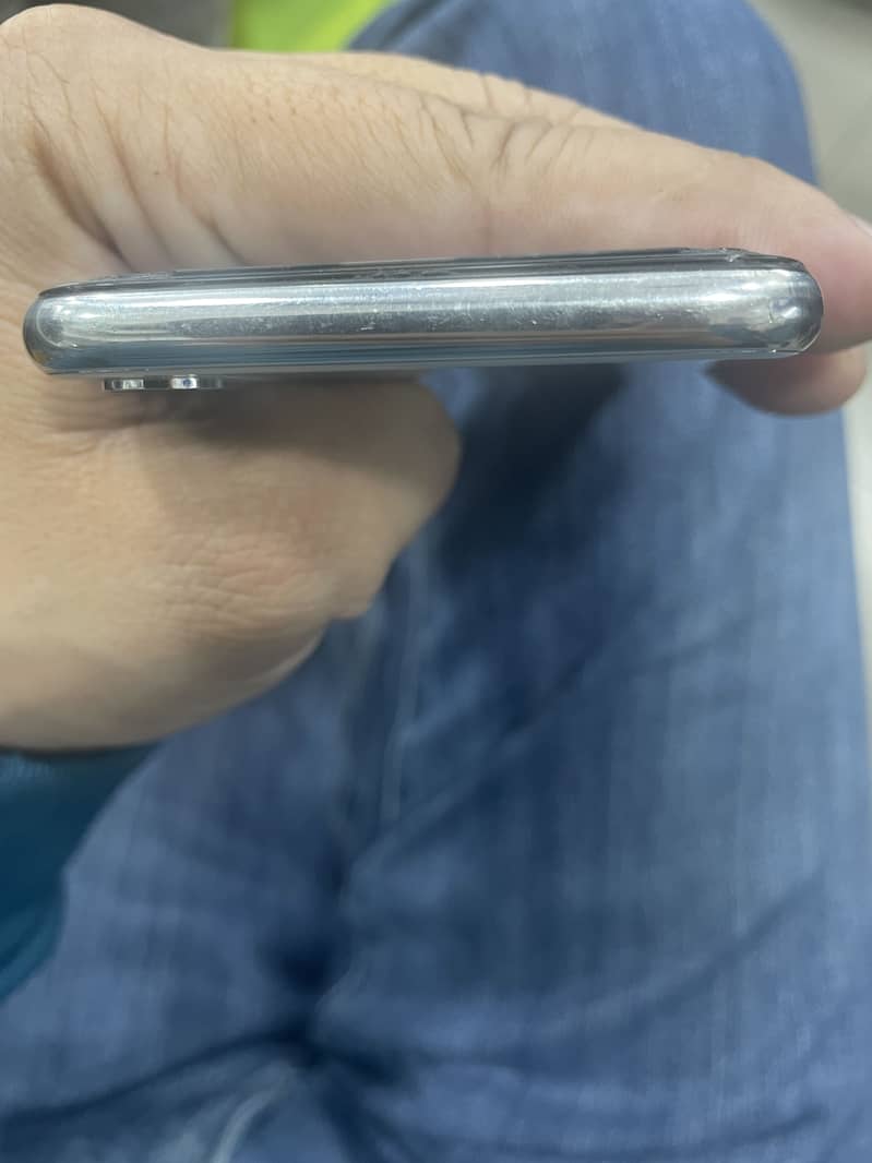 Apple iPhone X 2