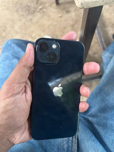 Apple iPhone 13