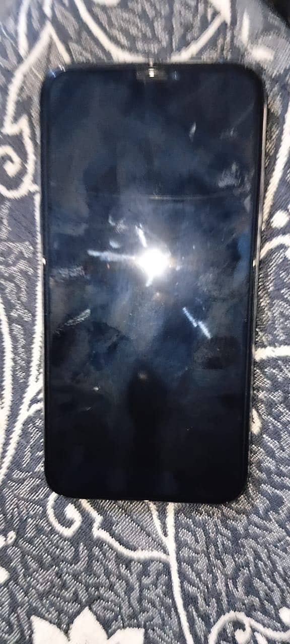Apple iPhone XS 1