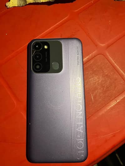 Tecno Spark 8C