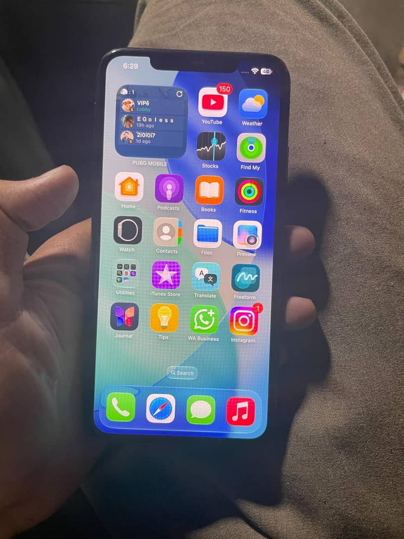 Apple iPhone 11 Pro Max 2