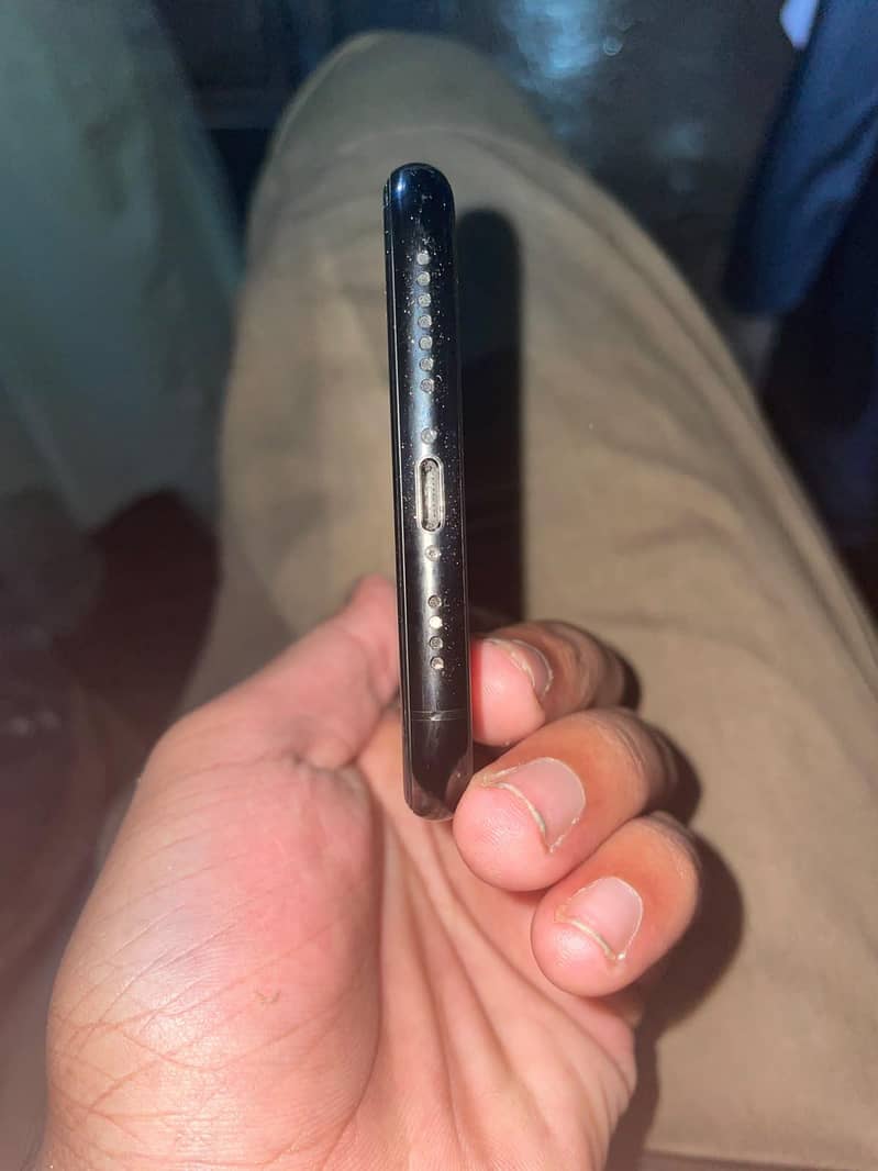 Apple iPhone 11 Pro Max 10