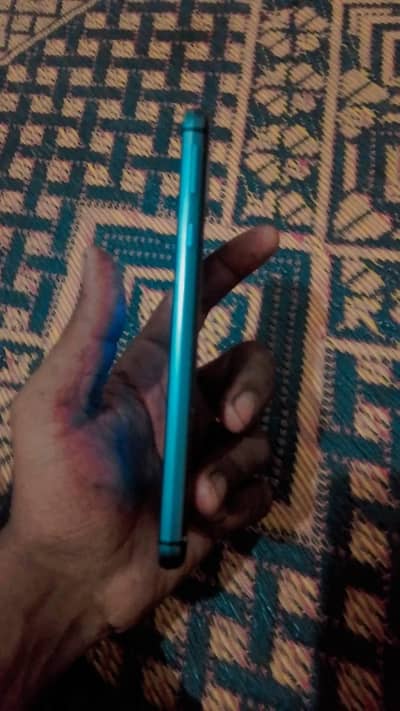 Sharp Aquos Sense