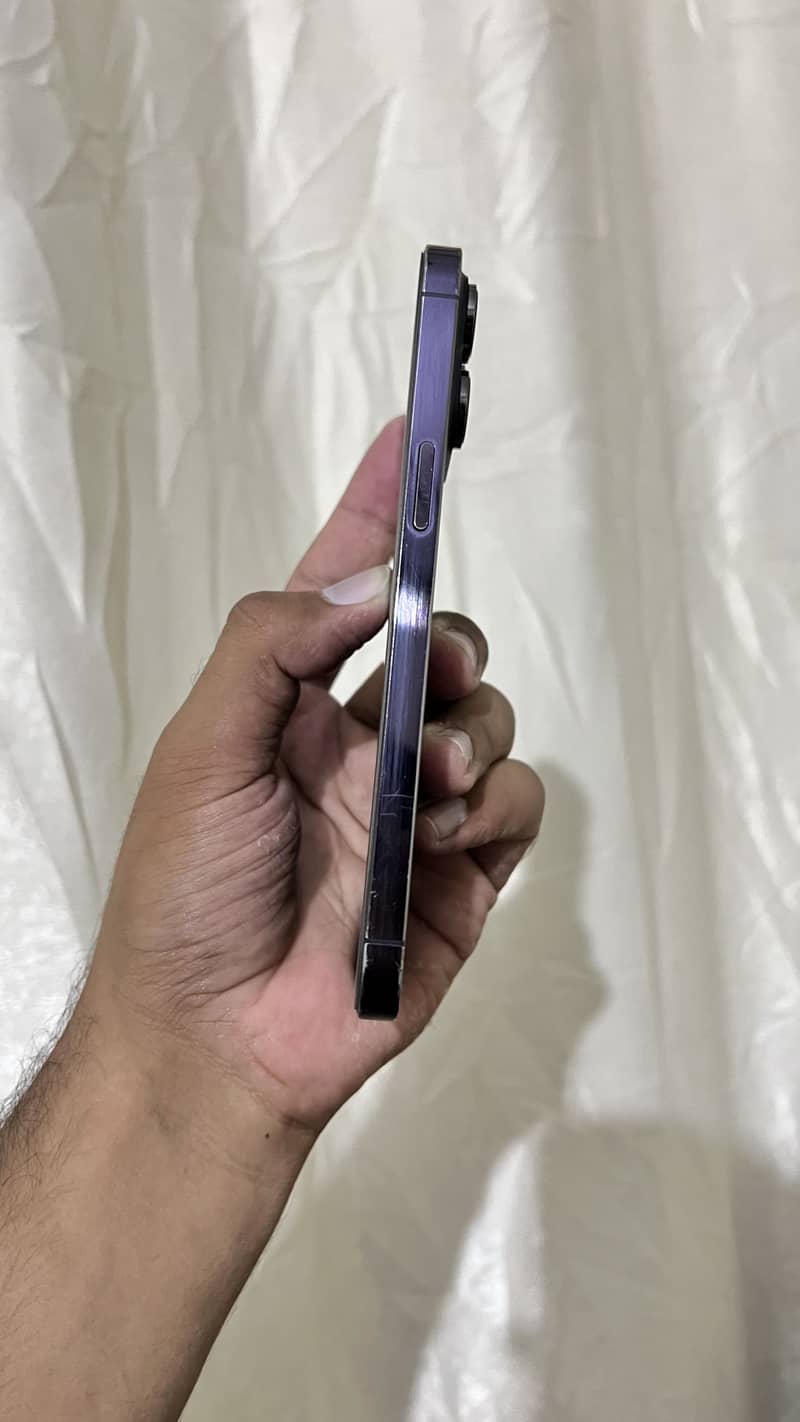 Apple iPhone 14 Pro Max 3