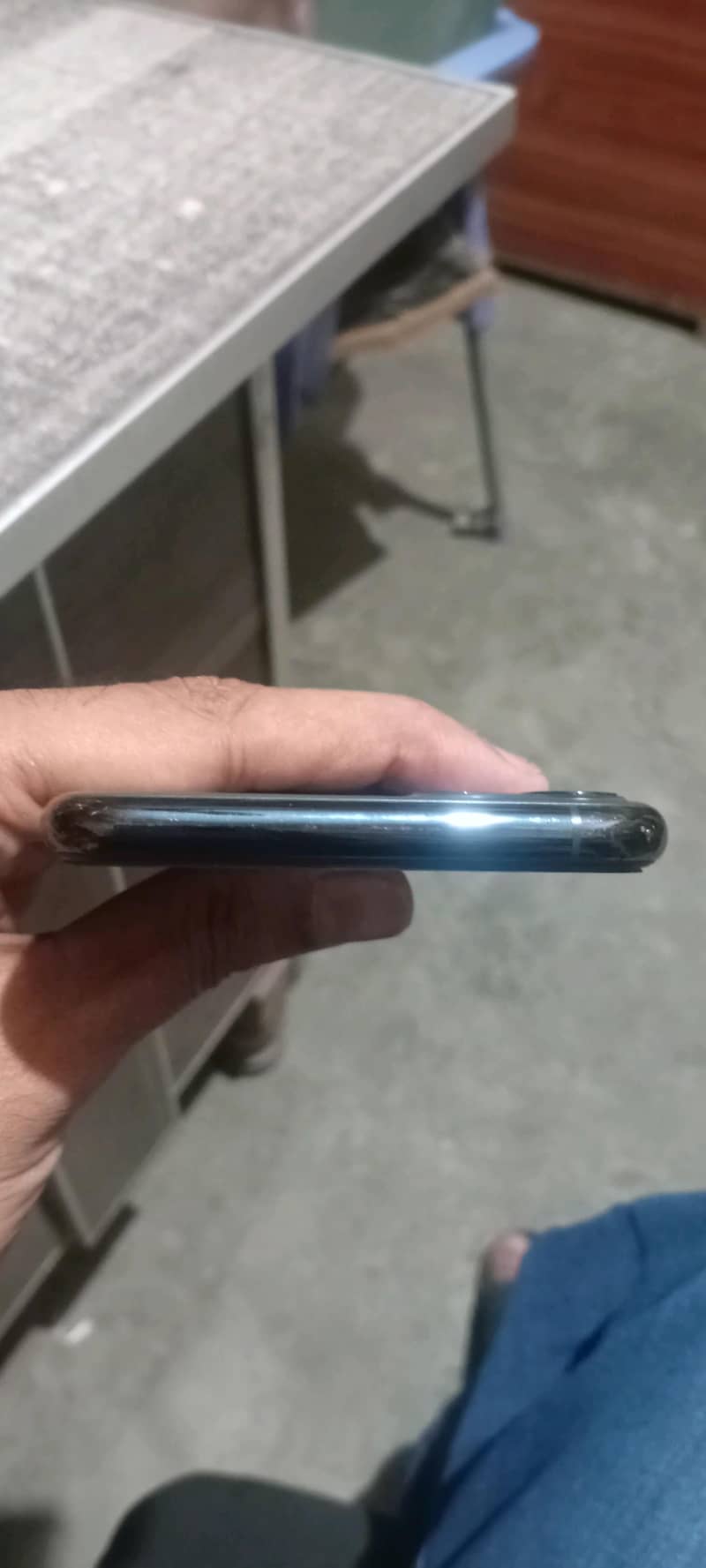 Apple iPhone 11 Pro Max 4