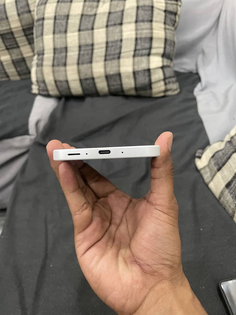 Samsung Mobile A26 6