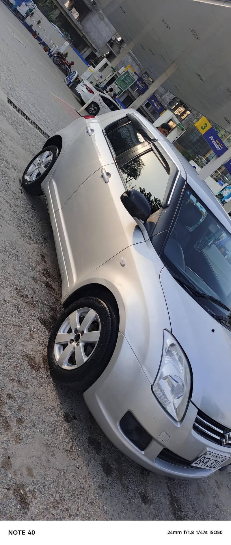 Suzuki Swift 2011 1