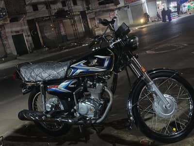 125 model 2025 for sell