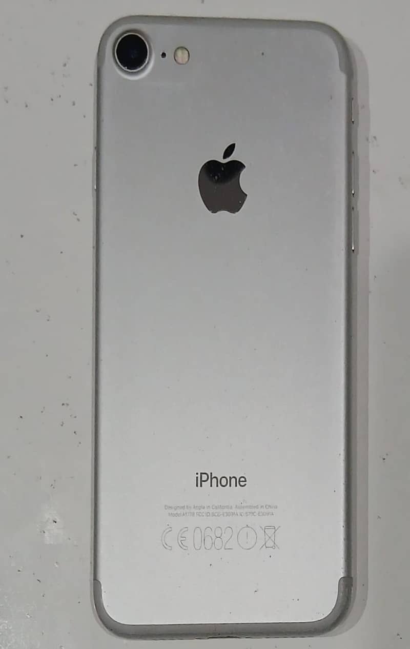 Apple iPhone 7 PTA Approved 1