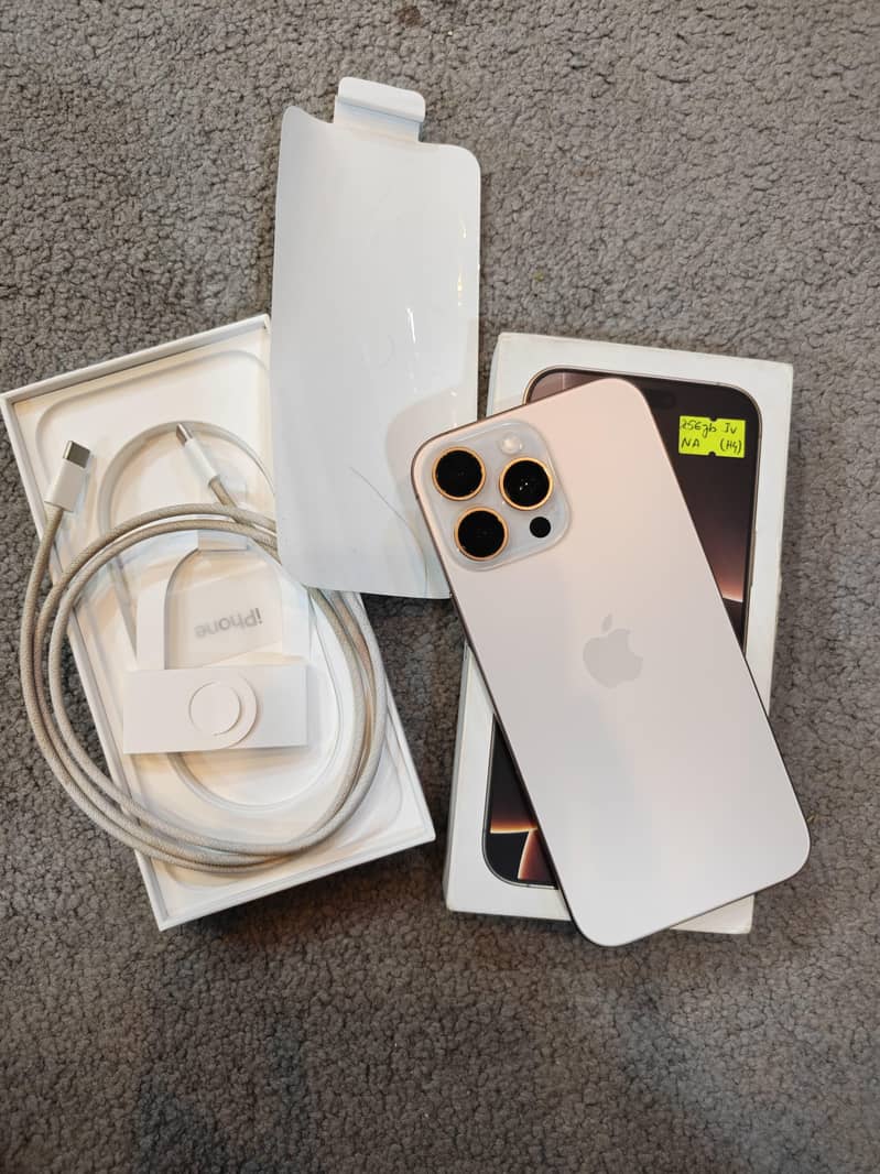 Apple iPhone 16 Pro Max 0