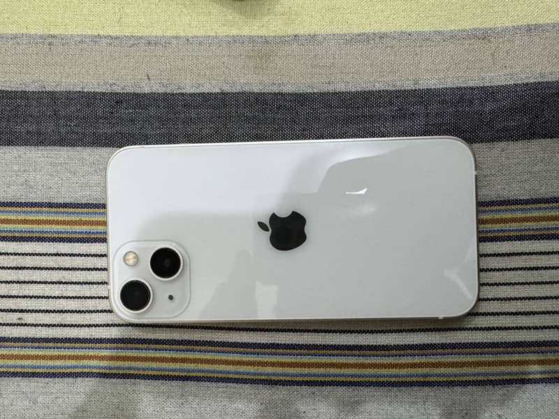 Apple iPhone 13 1