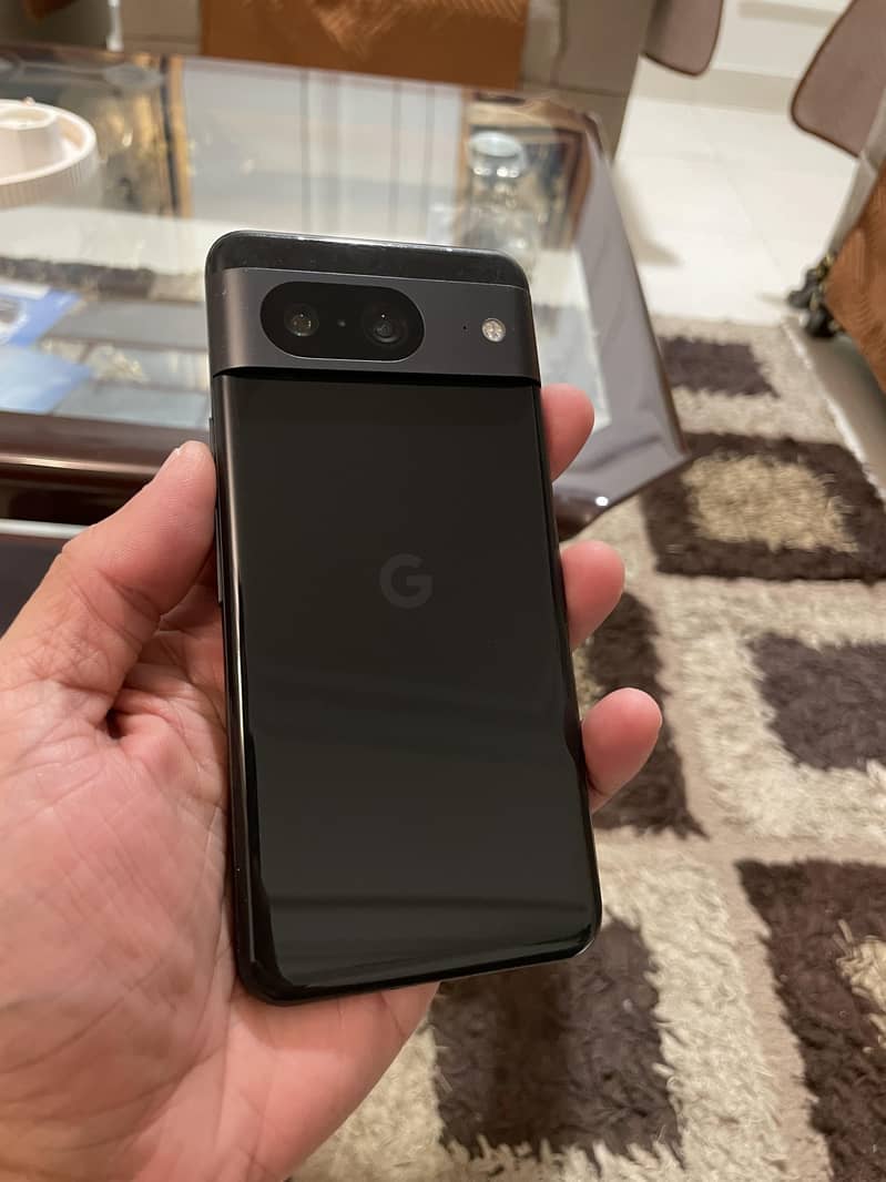 Google Pixel 8 - mint condition 0