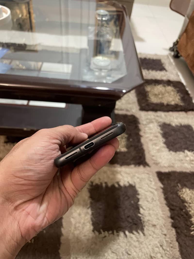 Google Pixel 8 - mint condition 5