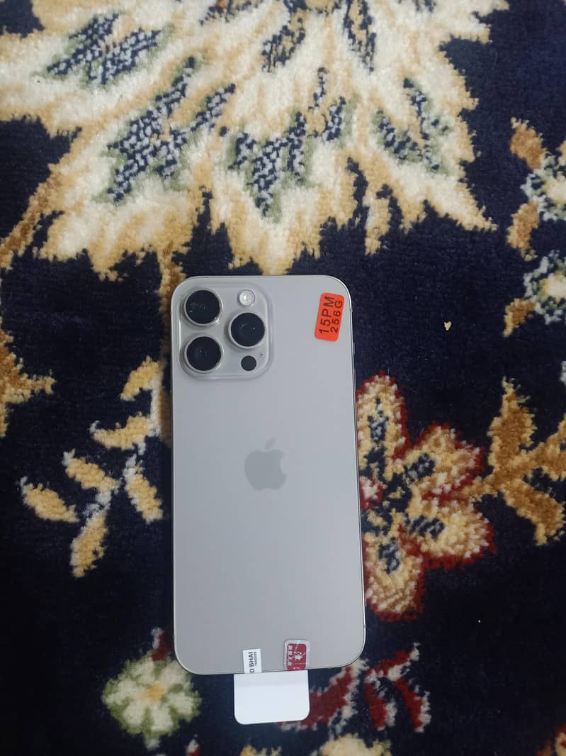 Apple iPhone 15 Pro Max jv 0