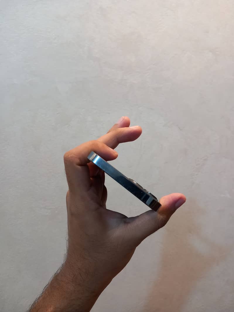 iPhone 12 Pro 1